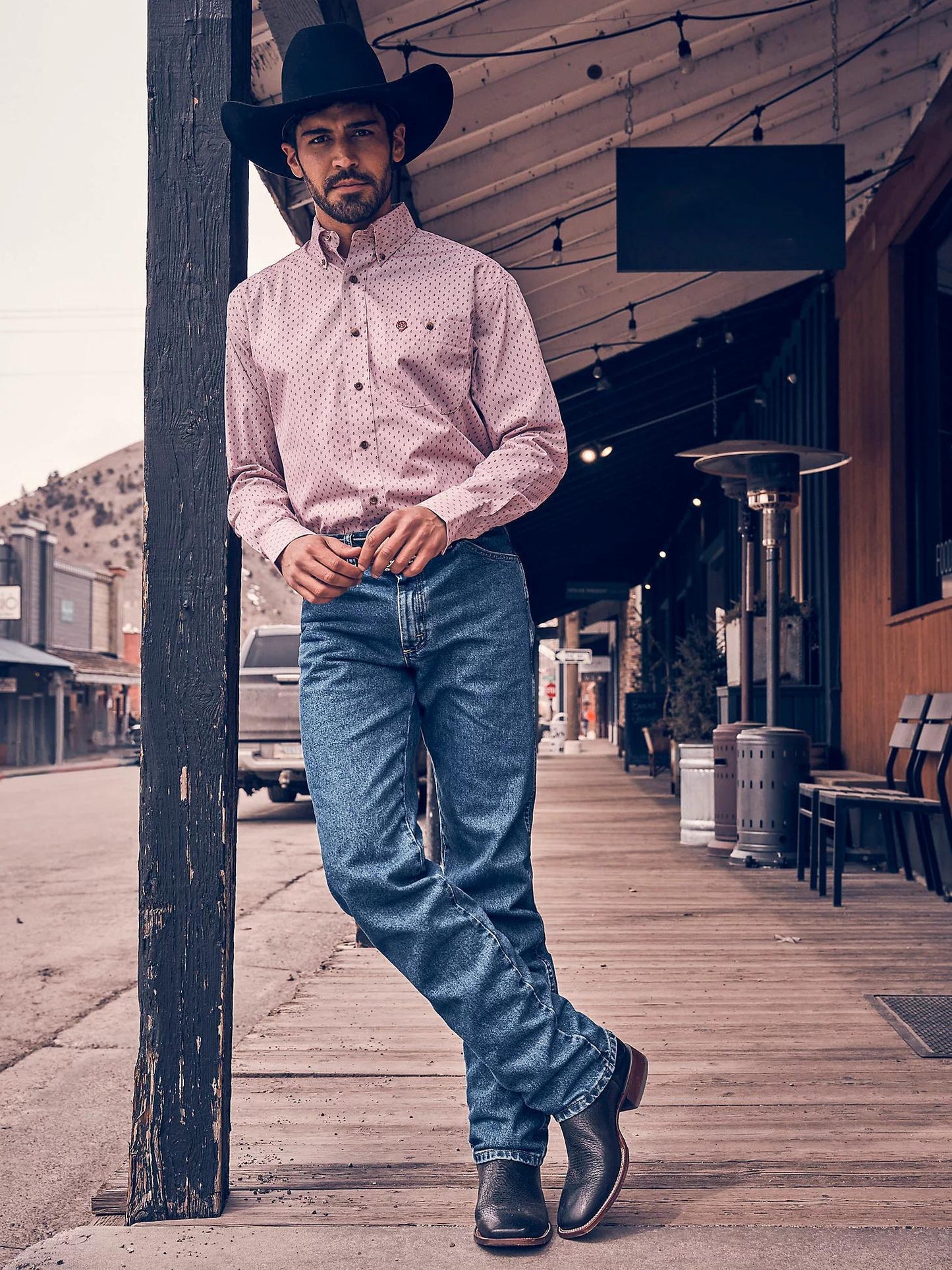 Wrangler 13MGSHD GEORGE STRAIT COWBOY CUT® ORIGINAL FIT JEAN IN HEAVYWEIGHT STONE DENIM