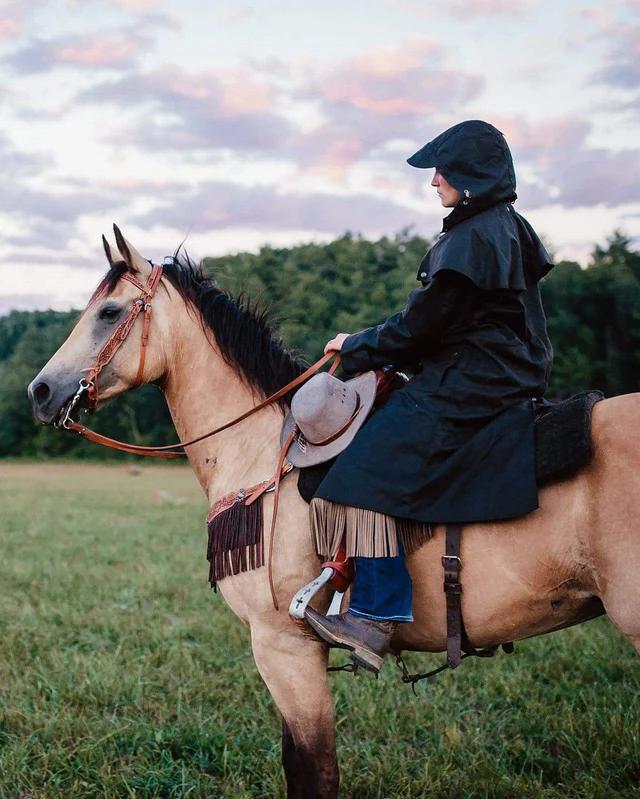 Outback 2003 Black Oilskin Hood